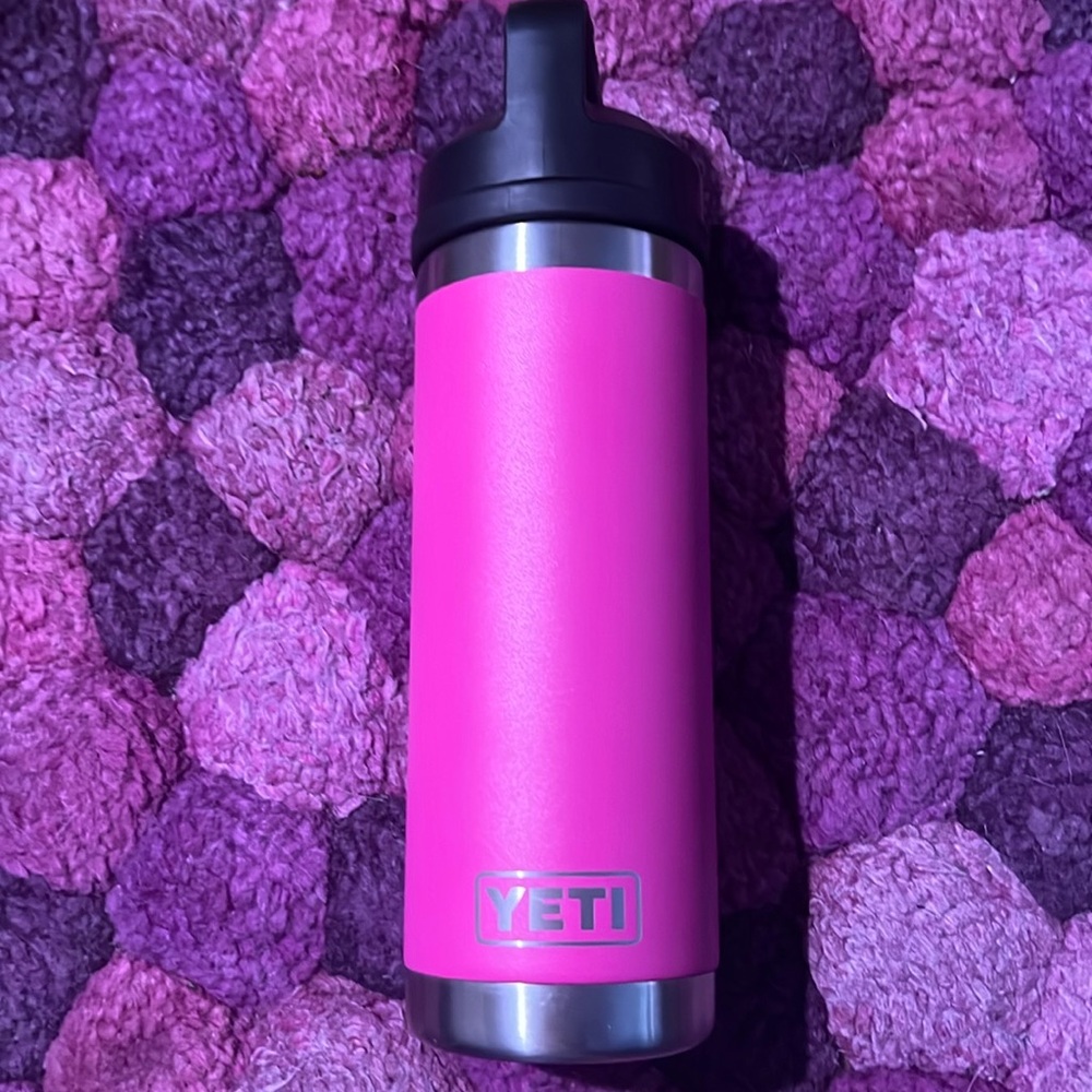Yeti 18 Ounce Rambler with Chug Cap - Prickly Pear